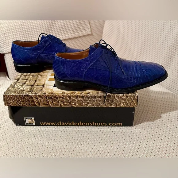 Vibrant Blue Textured Oxfords with Glossy Finish - Picture 4 of 8